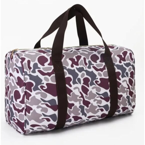 Camouflage Canvas Duffle Bag With Zipper Closure - Picture 1 of 2